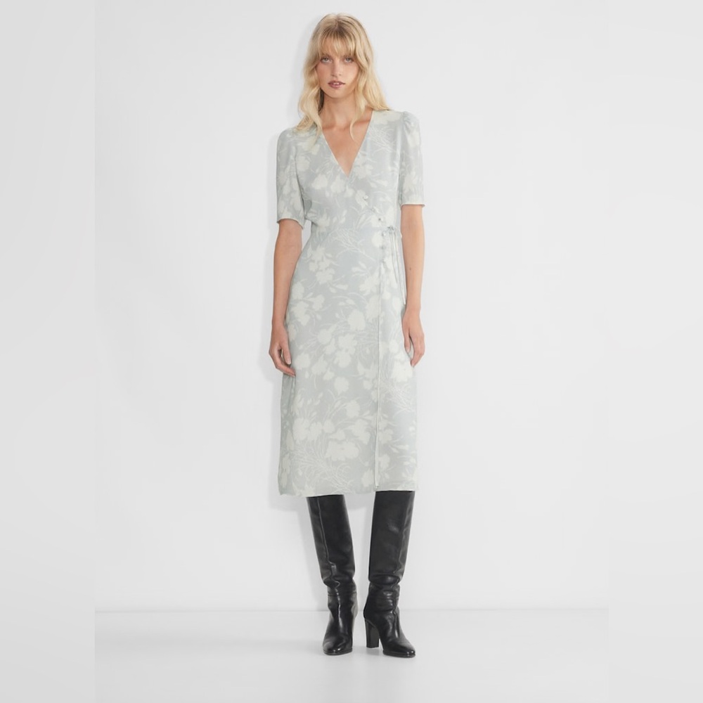 NWT Aritzia Lulea Dress Chrome Gry / Lt Brch Floral Dress